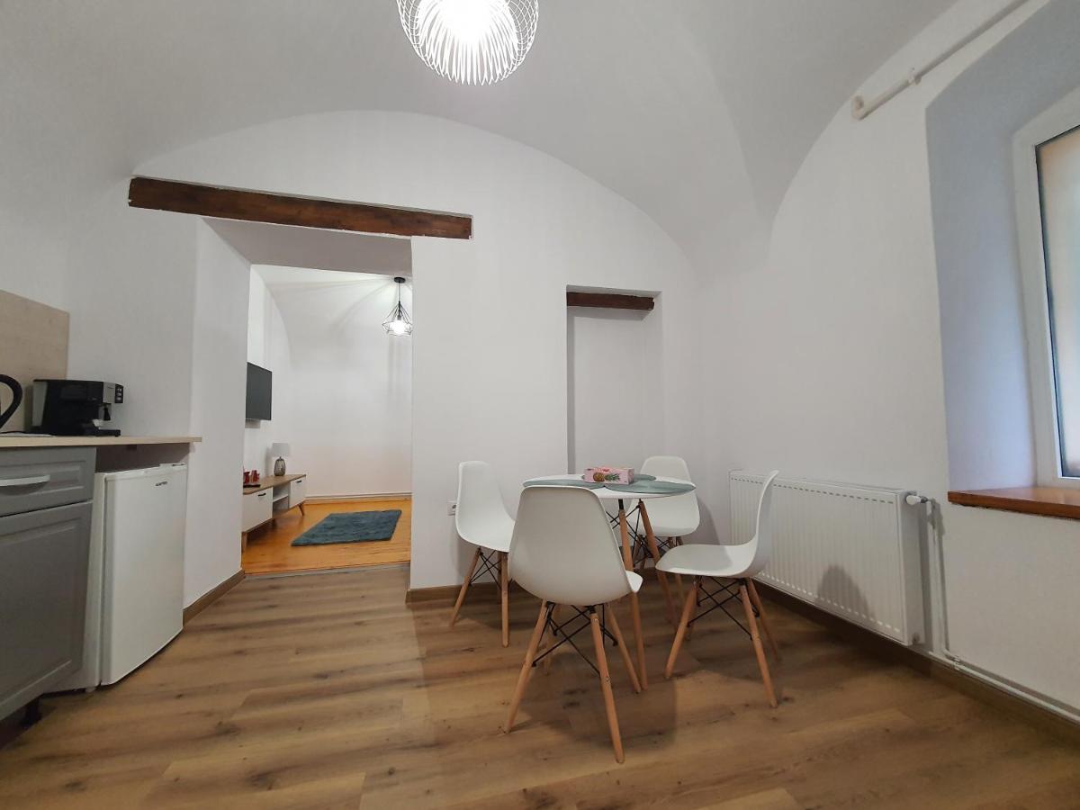 Lucasi Apartament Hermannstadt Exterior foto