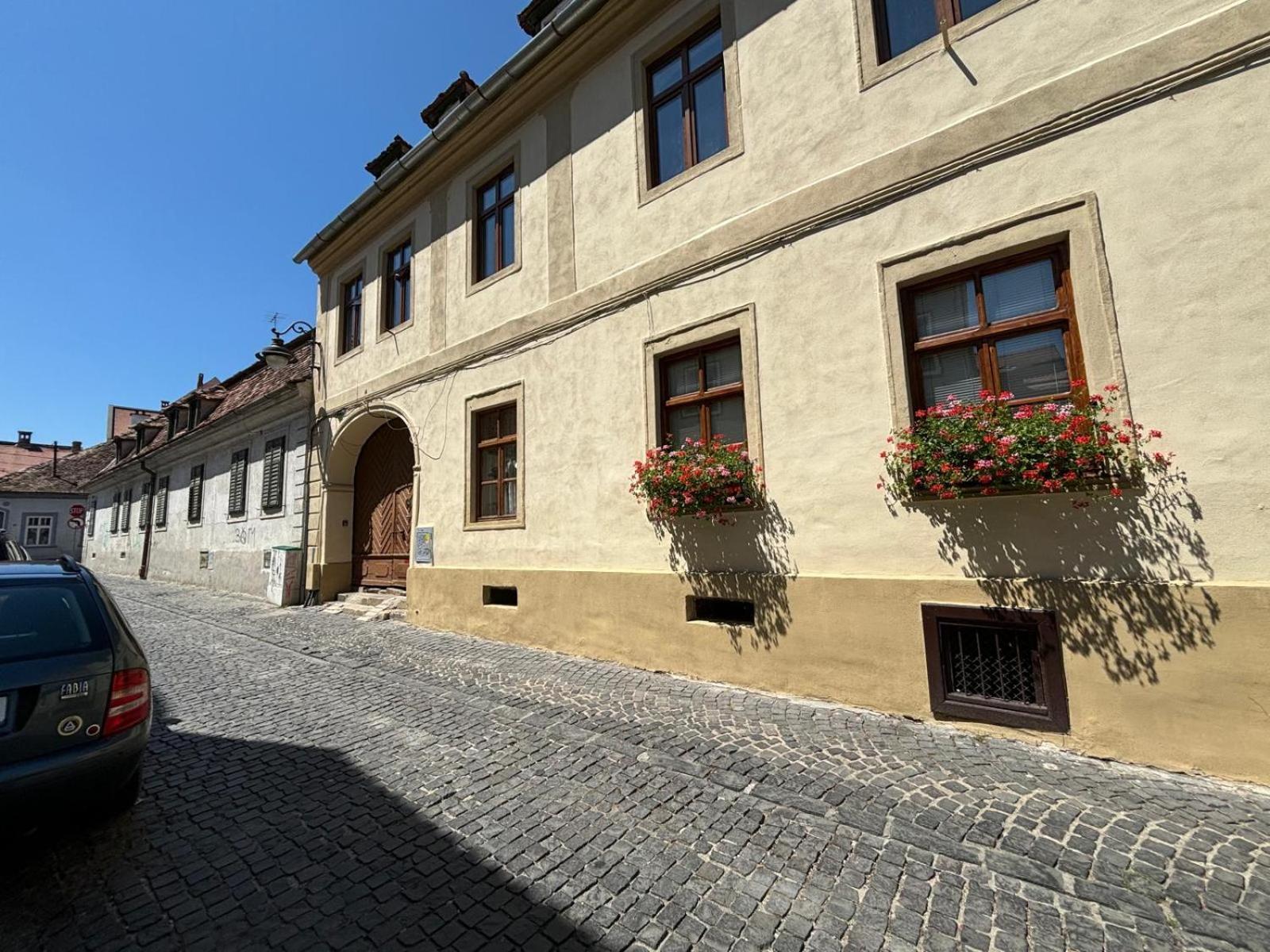 Lucasi Apartament Hermannstadt Exterior foto